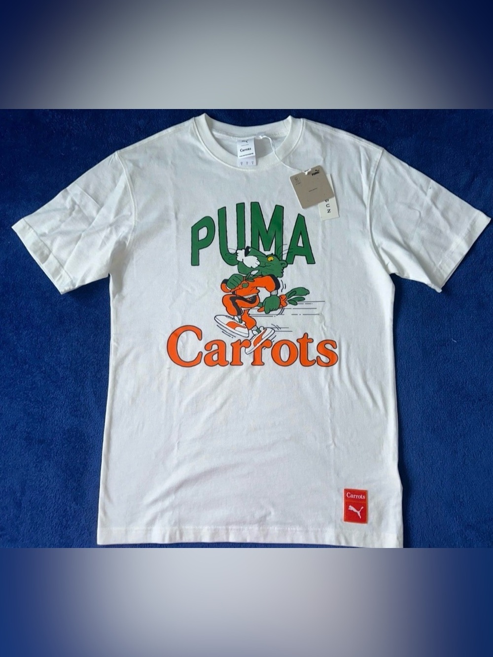 New Puma x Carrots Men's Graphic T-Shirt, White, SIZE Small S NWT Green Orange